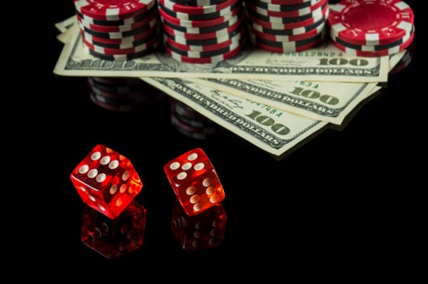 st777 mobile app interface showing football markets and live-dealer game tiles